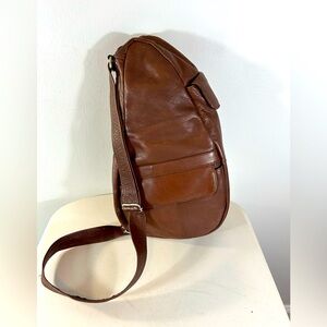 Leather Paul & Taylor sling bag